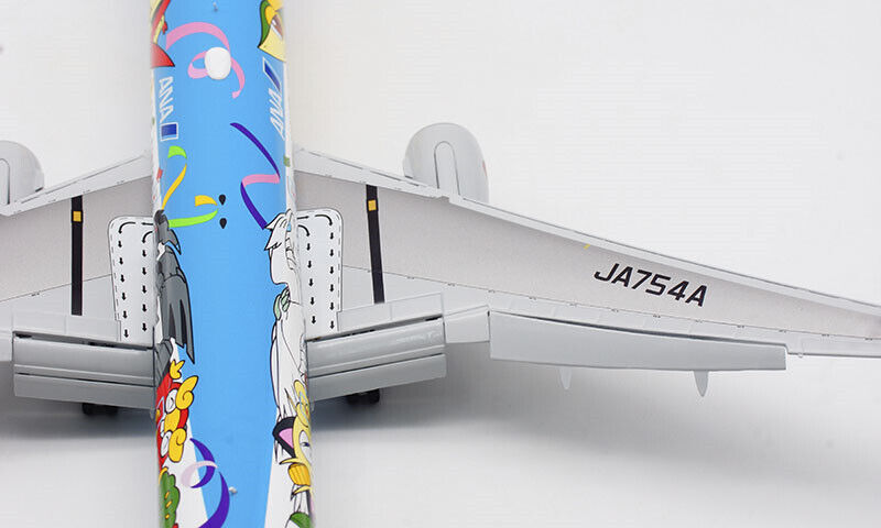 JC Wings ANA for Boeing 777-300 JA754A Flaps down 1/200 JC Wings ANA for Boeing 777-300 JA754A Flaps down 1/200