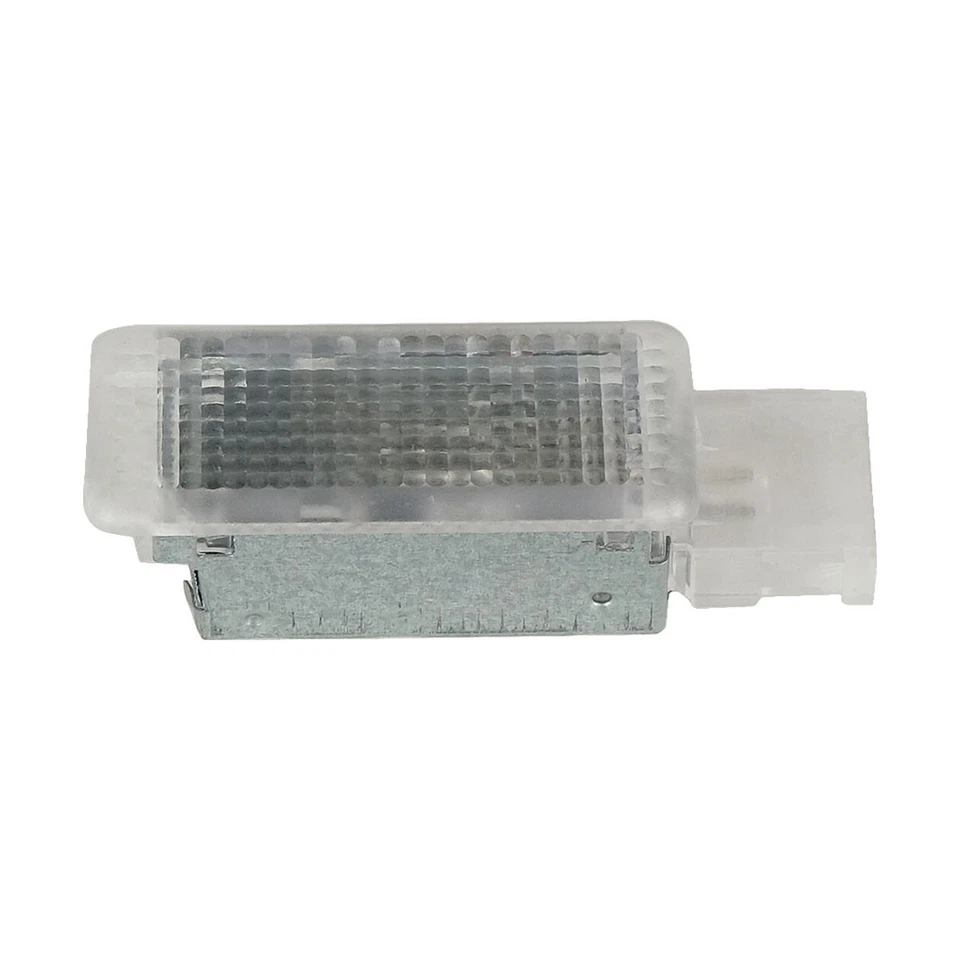 Luz interior adicional se adapta a Audi A4 2.0 2000-2004 Foto 2 de 4