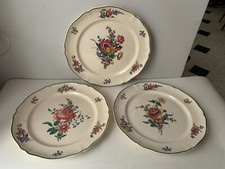 anciennes assiettes villeroy et boch Mettlach 1562