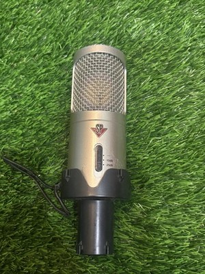 Studio Projects B1 Large-diaphragm Condenser Microphone Silver