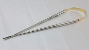 V. Mueller VM61-2502 Castroviejo Needle Holder 5.5" Straight TC Jaws Locking