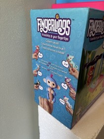 Fingerlings Monkey Bar Interactive Playset w/ERROR Box-Works Good