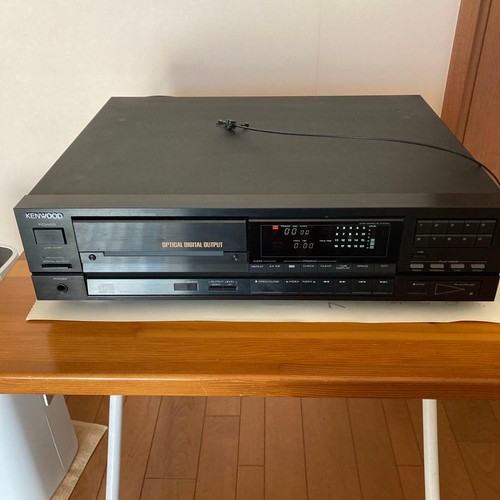 Kenwood CD Player with Optical Cable Used Junk Condition