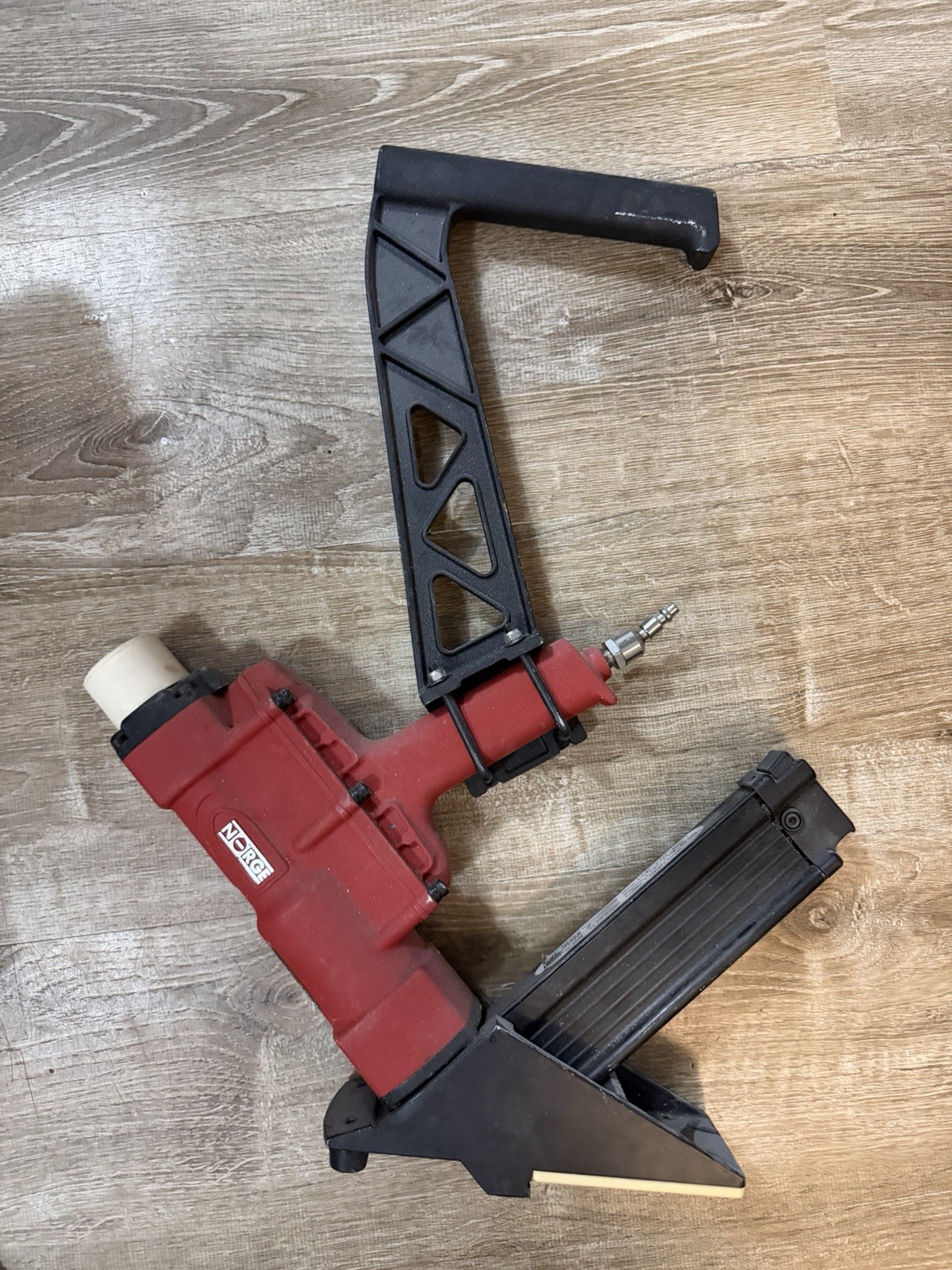Norge Tool Company Item# 10029639 Flooring Nailer/Stapler !!
