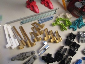 Lego BIONICLE / TECHNIC Lot - Keerakh Bordakh Vakama Turakh + 100s of parts
