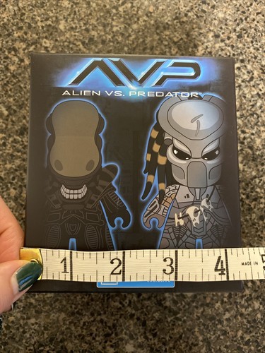 LOOTCRATE AVP Aliens Vs Predator TITANS Vinyl Figure Collectible NIB Mystery - Picture 2 of 11