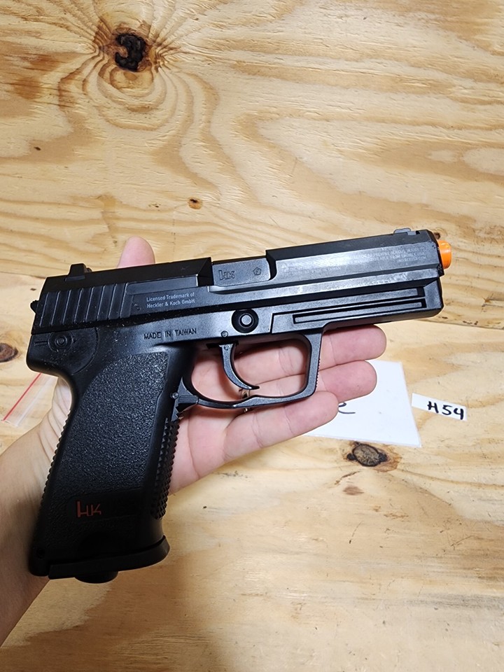 Used Airsoft Umarex HK USP 6MM Non Blowback CO2 Airsoft Gun Auction 