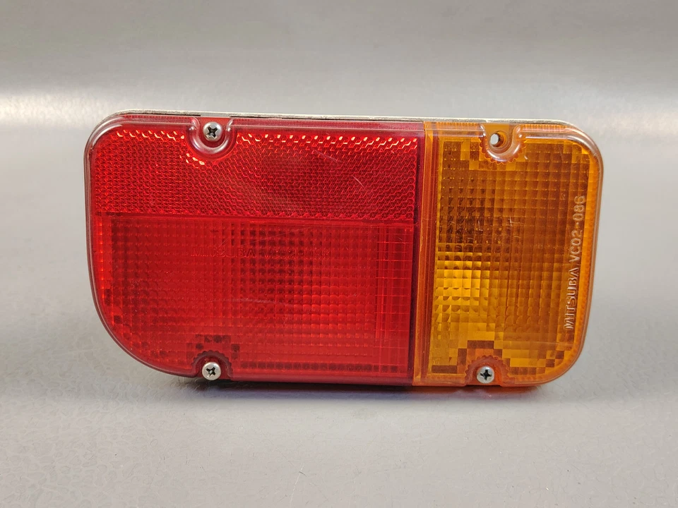 Subaru Sambar KS3 KS4 Tail Light Lamp Left Right Set Kei Truck JDM VC02 086 RH - Image 2 of 4
