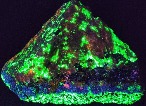 SW & LW UV Fluorescent Hardystonite Willemite Clinohedrite Bustamite Franklin NJ