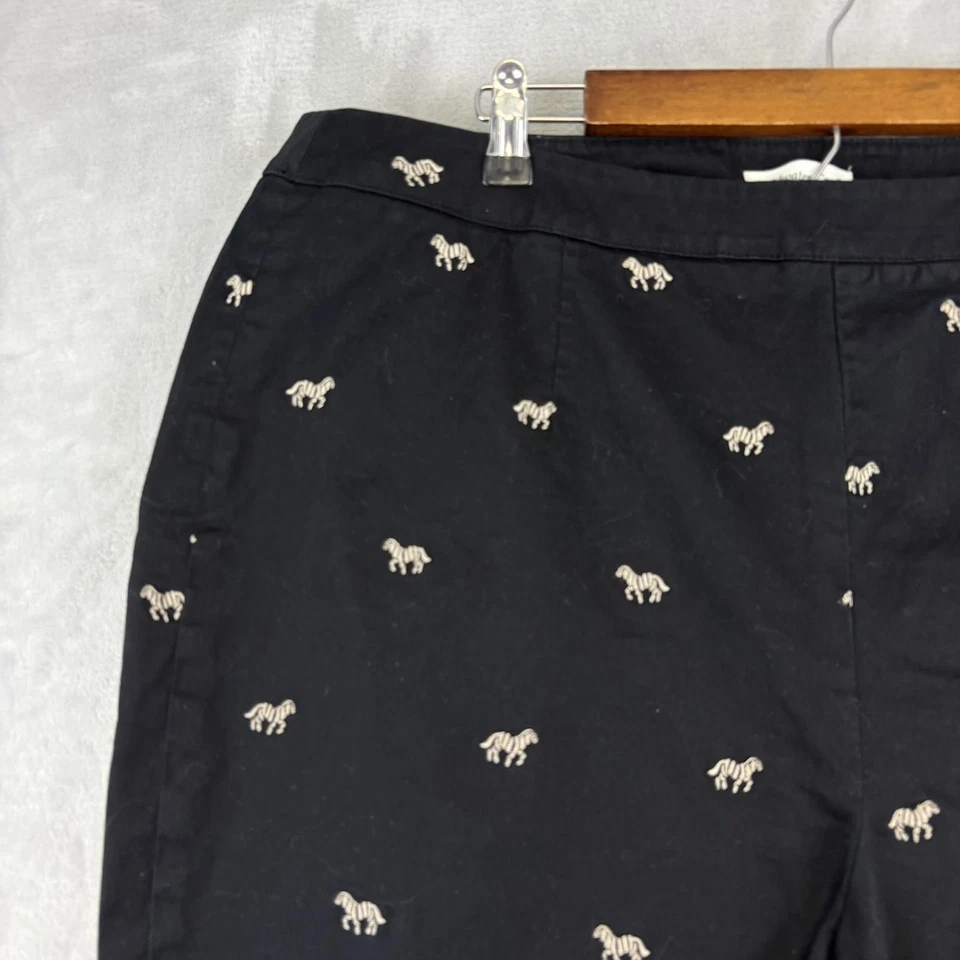 Pantalones Coldwater Creek para mujer W22 bordados cebra recortados informales estampado animal Foto 3 de 4