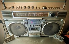 Vintage Rising SRC-2015 Boombox   Great Cosmetic Cond   Please Read