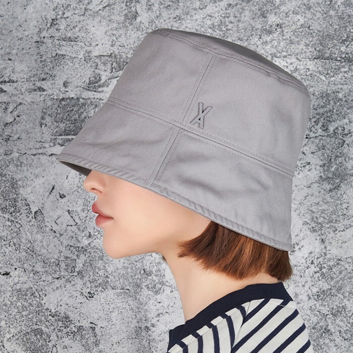 ■VARZAR■ Studded Drop Overfit Wool Bucket Hat Brown varzar Stud Drop Over Fit Wool Bucket Hat Brown - VARZAR | 60