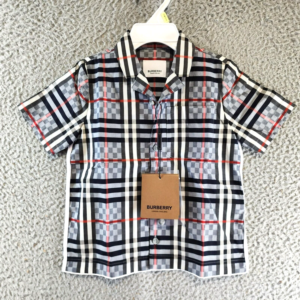 2t burberry shirt 2025