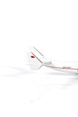 Blue Wings 1/400 Antonov AN-225 CCCP-82060 Mriya Open Nose Interative Edition - 第 10/12 張圖片
