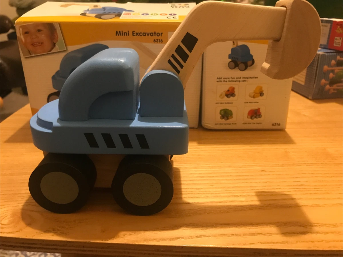 Plan toys excavator hotsell
