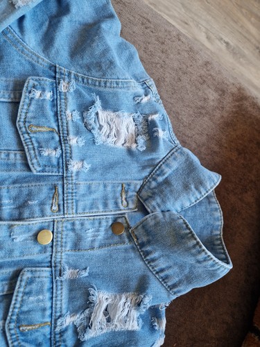 Zerrissene Jeansjacke Gr.S - Bild 2 von 8