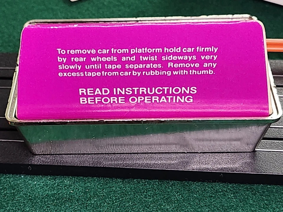 Cubo de exhibición Aurora Afx G-Plus #1743 PORSHE 510K cubierta HO ranura coche cubo Foto 4 de 4