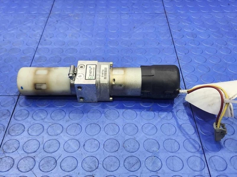 2008-2014 Ford Mustang Convertible Top Convertor Pump Motor Assembly OEM - Изображение 2 из 4