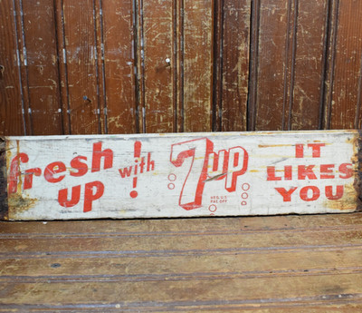 7UP FRESH UP IT LIKES YOU PAINTED WOODEN BOTTLE CRATE SIDE PANEL VINTAGE 1950s
