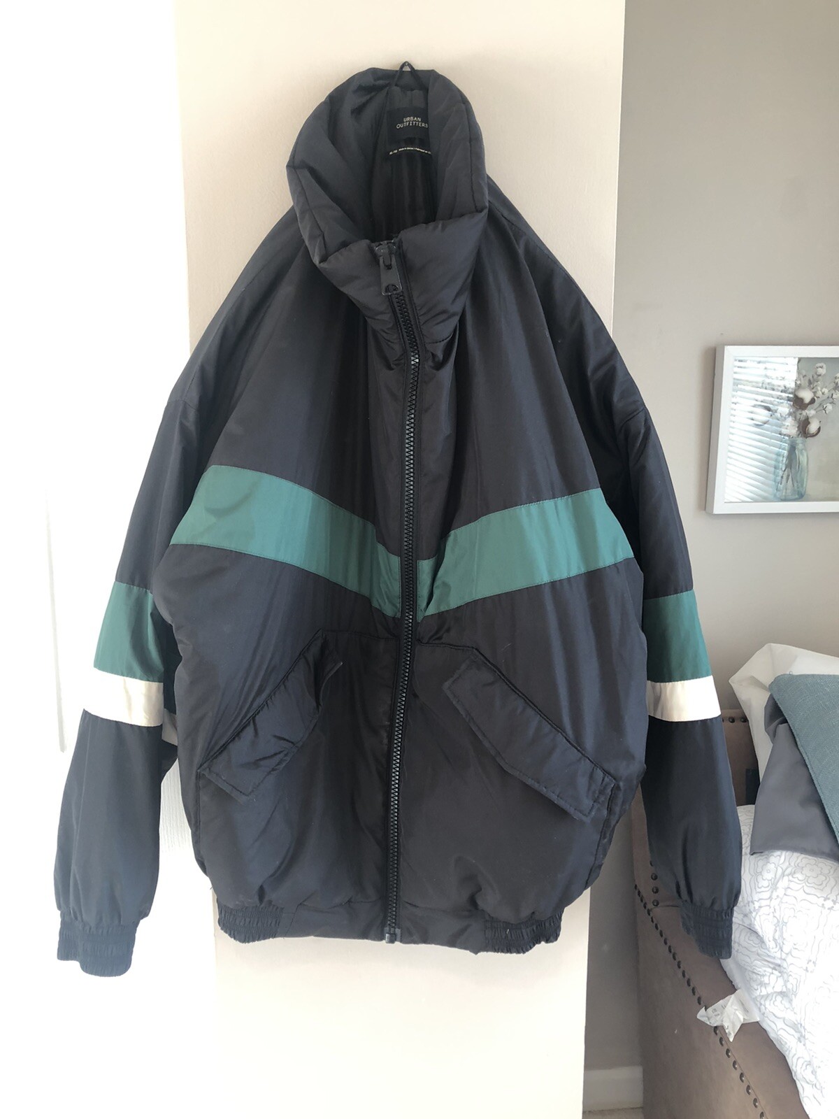 Urban Outfitters Mens Extra Large Jacket Gem