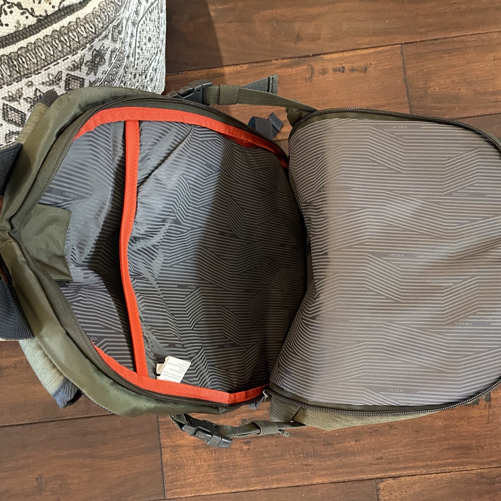 Bondka Laptop Backpack Men Women Business Travel Fits 15.6 Laptop 18&rdquo; X 12&rdquo; X6&rdquo;