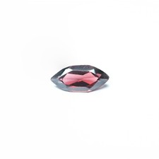 pierre précieuse fine grenat rouge de 0.92 carat coupe marquise naturel