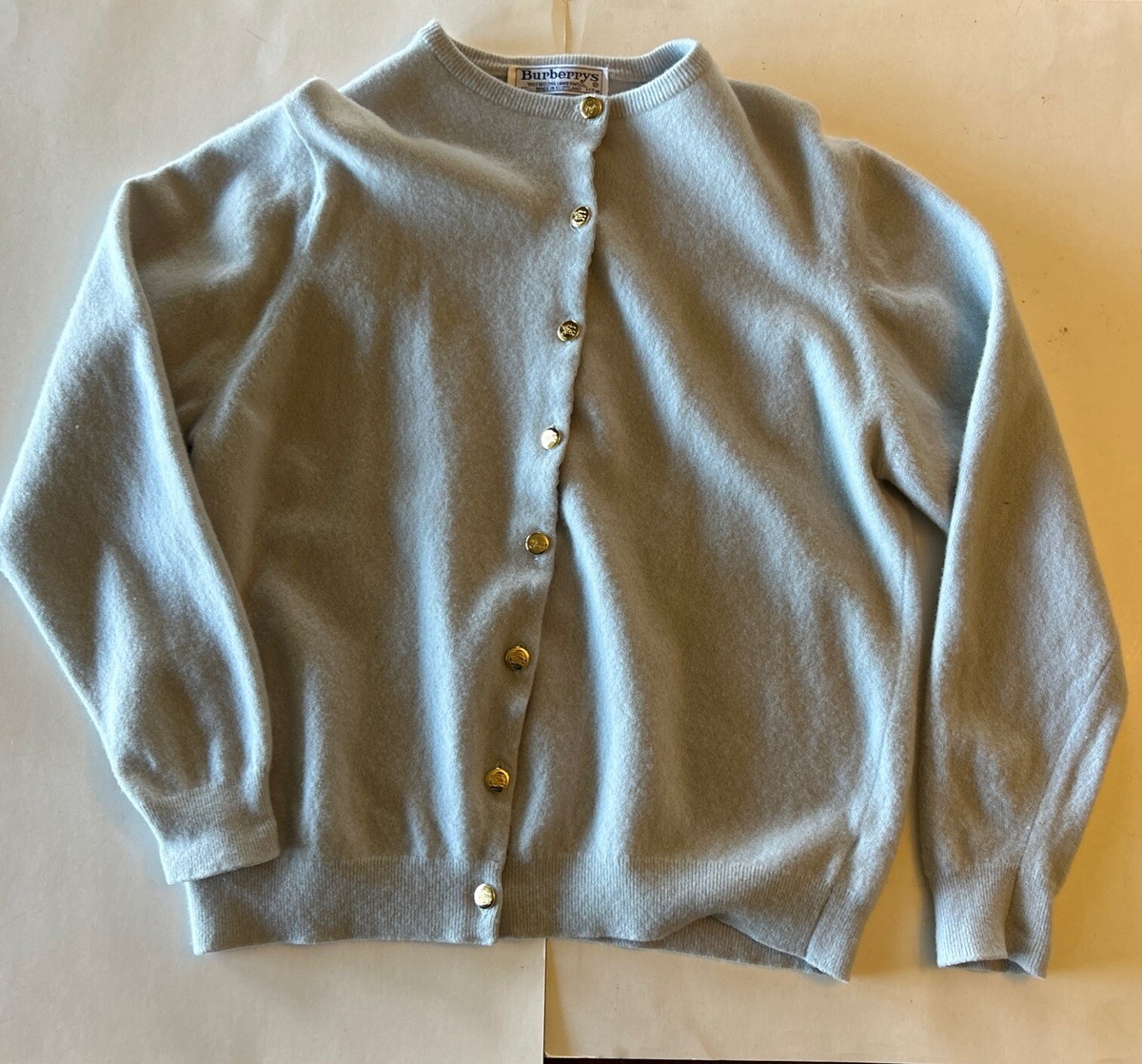 Vintage Burberrys London 100% Geelong Lambswool Cardigan Vintage Burberrys London 100% Geelong Lambswool Cardigan