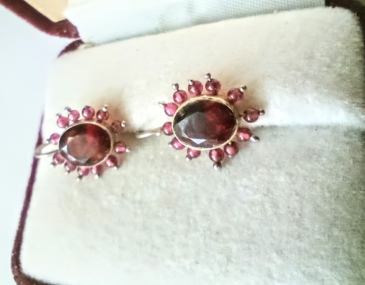 STERLING  SILVER  DESIGNER   "RUBY RED  RAYS"  Vi… - image 1