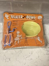 Del Rey Plastics Regaline Beater  n Bowl Set Plastic Toy Vintage