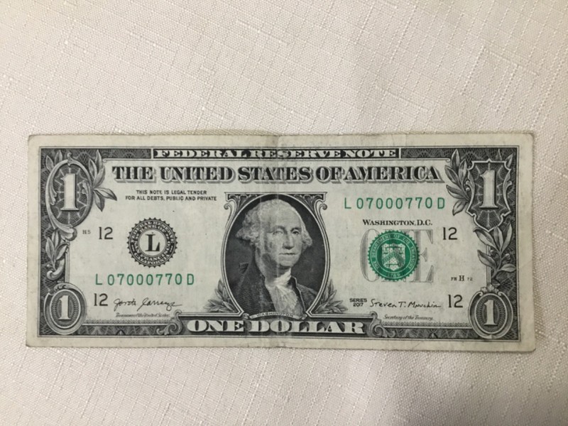 $1 bill only two digits 99.14% rare 07000770