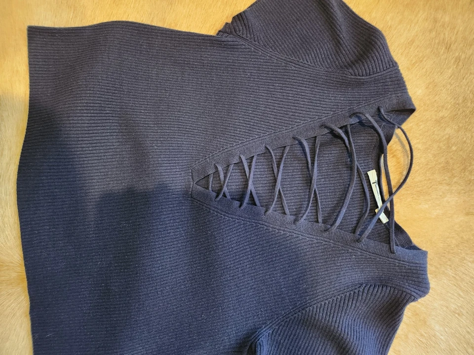 T By Alexander Wang Crop Top Size Medium - image 4 of 4