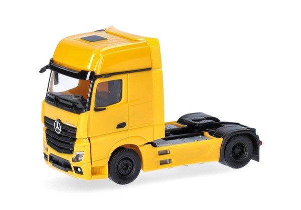 Herpa 1:87 317948-002 Mercedes-Benz Actros L 18 Gigaspace Zugmaschine Gelb Neu-image