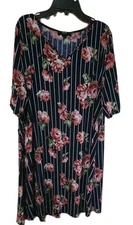 Women’s NAIF  3/4 Sleeve Shirt Dress Size L. Pullover Dark Blue Floral Design Lg