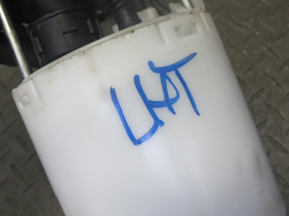 Conjunto sensor nivel bomba combustible Hummer H2 2005-2007 6,0 L Foto 2 de 4