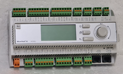 SIEMENS POL687.70/MCQ MicroTech III MT3006 BASE CONTROLLER W/ IP