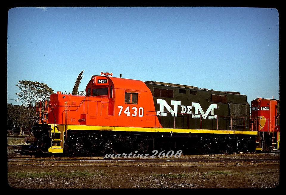 (W) ORIG TRAIN SLIDE-N de M 7430 ROSTER - Image 1 of 1