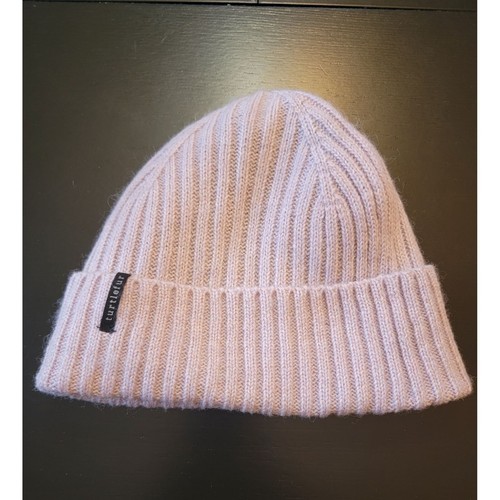 Turtle fur clara beanie