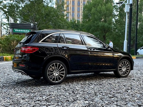 NOREV 1/18 Scale Mercedes-Benz GLC AMG 2015 Black Diecast Car Model Toy - Picture 5 of 8