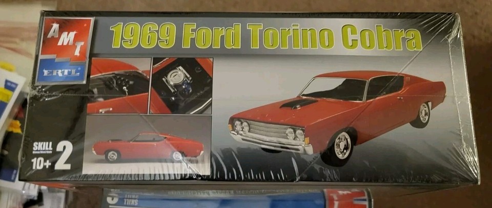 AMT ERTL 1969 FORD TORINO COBRA 1/25 MODEL KIT #31745 FACTORY SEALED | eBay