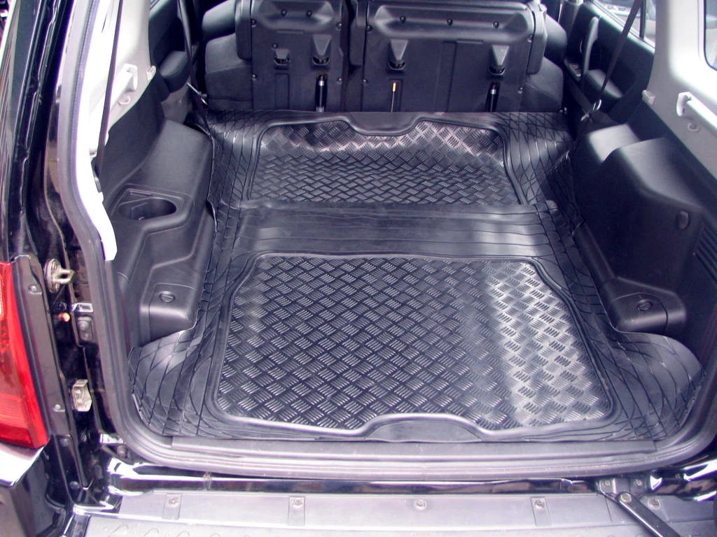 Natural rubber boot liner or load mat bumper protector Mitsubishi Shogun Pajero