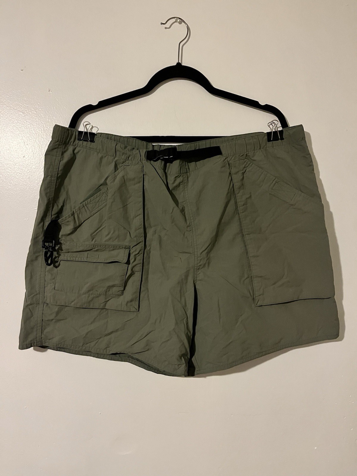 Lands End Woman’s Green Hiking Shorts Size Large 36-38 EUC 5” Inseam