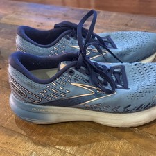 Brooks Women  s Glycerin 20 Running Shoe Size 11 Light Blue, Navy, Peach, White