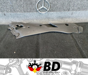 B13-12 * Mercedes W204 C-Klasse Scheinwerfer Blenden Rechts Abdeckung 2048261424