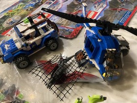 LEGO Jurassic World: Dilophosaurus Ambush (75916) & (75915) 100% COMPLETE