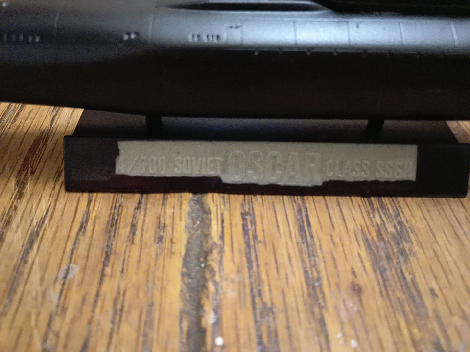 DML,1:700,H.M.S. TRAFALGAR,1 SOVIET OSCAR SSGN,3 SEA KINGS,1 NIMROD,... - Image 4 of 4