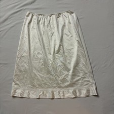 Vintage Sears Women  s Half Slip White Medium