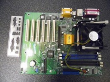 ASROCK PE PRO-HT REV. 1.01 Sockel 478 mit CPU SL6SA und Kühler