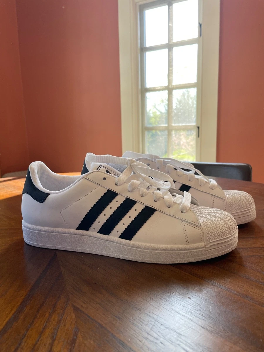 adidas gazelle silver green womens ADIDAS ORIGINALS Men's Black and White Superstar Sneakers  Pavidas