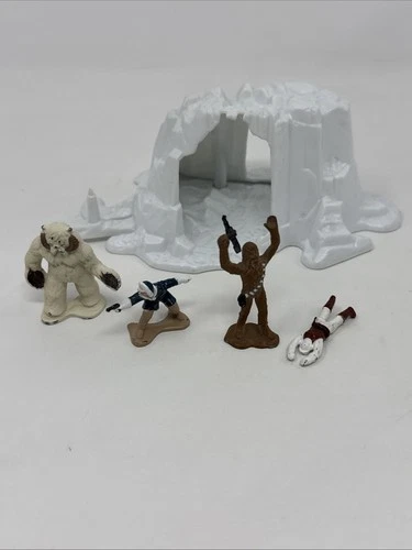 Hoth Wampa Cave Star Wars MICRO COLLECTION 1982 Kenner Playset