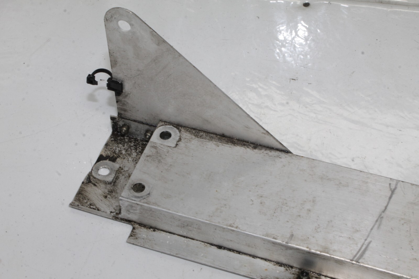 12-14 MCLAREN MP4-12C 12C 570 OEM REAR TRANSMISSION SUBFRAME BRACKET 11H4416CP